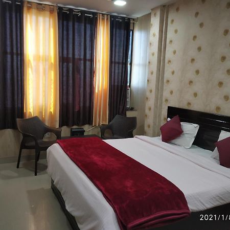 Hotel Aarti Darshan Haridwār Extérieur photo