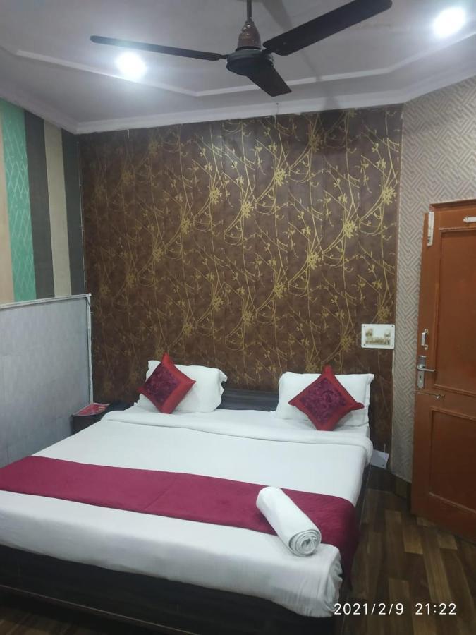 Hotel Aarti Darshan Haridwār Extérieur photo
